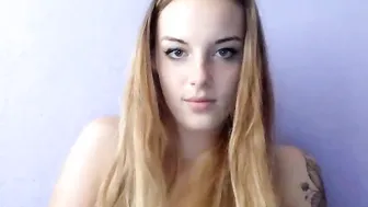 _yourdirtylittlesecret fucks herself in pussy