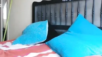 ravenivee Ardent doll excites with elastic ass