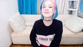 loli_cutey Hot babe jerking off pussy