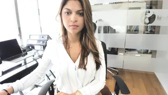 is_aprilkepner Charming ass fucks her pussy