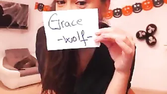 poppynaked Cute kral masturbates with a vibrator