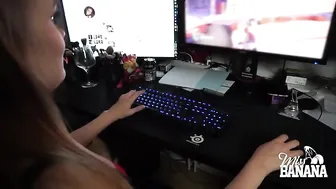 miss_banana Naughty bitch jerking on her pussy with sex toys