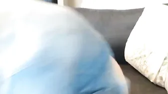 glutenfreelesbians Cute girl gets naked and jerks off