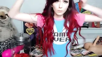 babeariel The charming bitch twirls a big booty