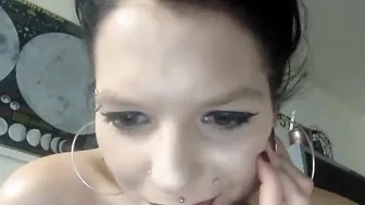 financialvixen Crazy kralia dabbles with sex machine