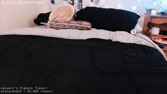 alice caresses her ass