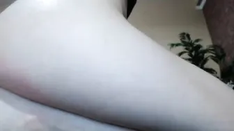 karyu_moon Exciting bitch takes off her underwear
