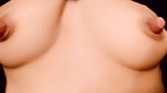 Melissa18 fucks her ass