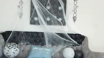 MFC_Secret Shy Mummy Twirling Elastic Ass