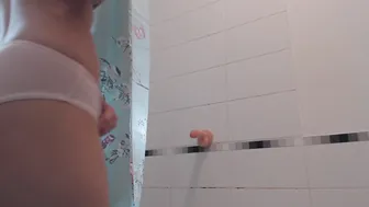 MissReinaT Naughty nipple performs a light striptease
