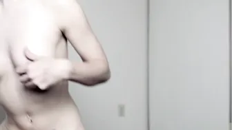 bellaandmax Charming skin sucks penis