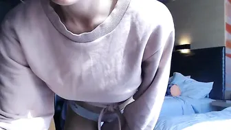 alexis Slender passion takes flexible poses