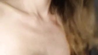 alexis Juicy slut gently masturbates cunt