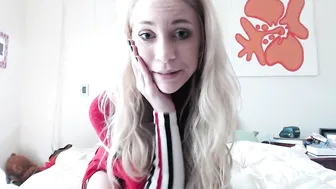 IndigoWhite The shrewd slut undressing in the bath