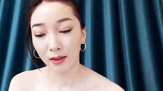 tian_jing Wonderful bitch jerking on webcam