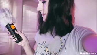 Mia_Rand Shy Babe Shows Shaved Cunt