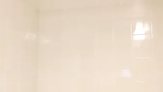 EliseLaurenne Skinny girl posing nude