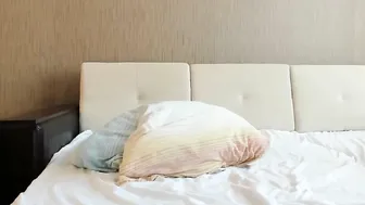 ohmymia Flirty bitch fucks both holes