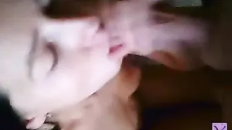 Cumfacecpl Crazy woman masturbating cunt with hand
