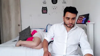 stepbrothers_usa Skinny pussy caresses shaved pussy
