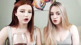 venus_sunrise Shrewd bitch licks anus girlfriend