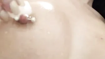 brooke_synn Beautiful bitch enjoys cunnilingus