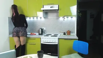 sabrinakingsky Pretty bitch strips down to her panties