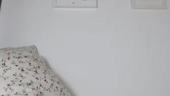 visceratio privat with a toy