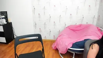 hornydevilsx Plump bitch creases her boobs