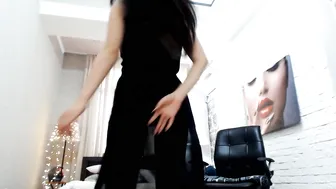 sierrawien Incendiary woman exposes big boobs