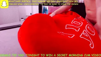 yssadiamonds shows how deep a toy can be in your mouth