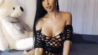 Stephanie06 Busty blonde Jaro jerks off her cunt