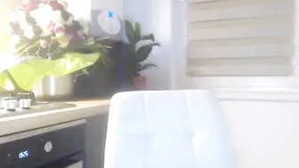 ellevensky Delicious slut fucks her cunt