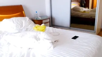 sassy_cassie Cute brunette with natural tits chatting in fries