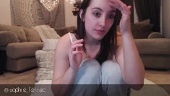 sophie_fennec Dark haired chick masturbates with sex toy