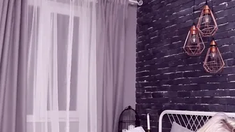 thebaewatch Elegant whore massages juicy vagina