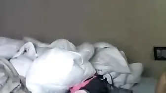 jbieber69 Beautiful chick shows small shapes