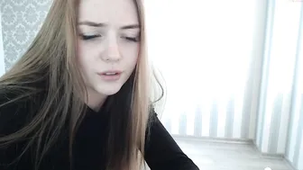 md1818 Wonderful chick fingering both holes hard