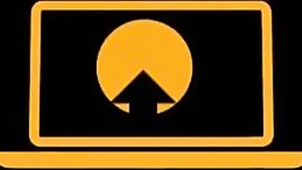 jade_skyee Hot lady fucks her shaved pussy