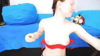 cutie_redhead Sweet chick fingers herself