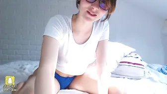 sweettrixie Elegant slut caresses shaved pussy