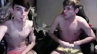 Straight_Boys94 Babe Masturbates with Phallus