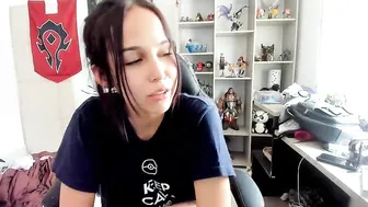 laura_cornett Wonderful lady fucks vagina with sex toy