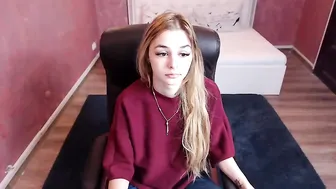 sweetsexangel Crazy doll caresses natural tits