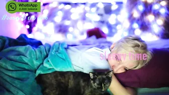 daddyspixxie Exquisite bitch gently jerks her pussy