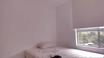 jenny_taborda Mature bitch handles pussy