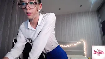 slimmsexx69 Cute girl shows sexy body