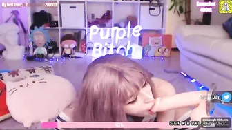 purple_bitch Mature skin fucks itself with a phallus