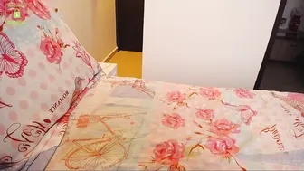 kate_campbell Mother masturbates on skype