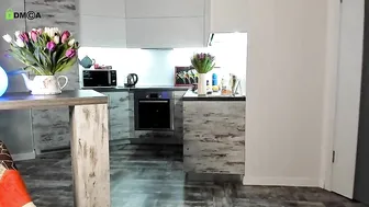 ashleybulgari Age babe teases beautiful tits